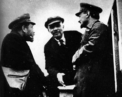 Лев Каменев, Владимир Ленин, Лев Троцкий